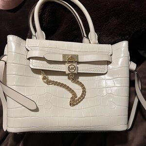 Elegant White Croc-Embossed Handbag